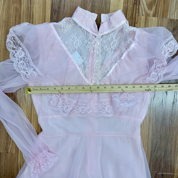 Victorian Pink Bridal Nightgown 70s Coquette Romantic Feminine Union SM MED - Picture 13 of 15